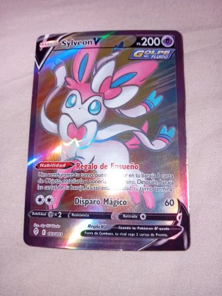 Carta Pokémon Sylveon V 183/703