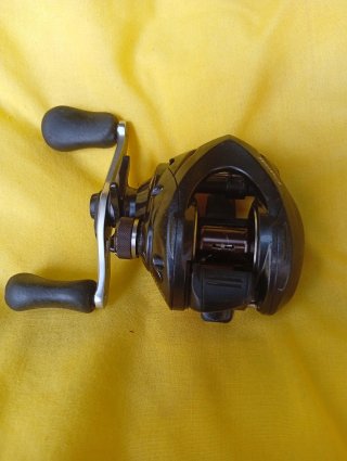 Carrete Casting Shimano Casitas 151 HG