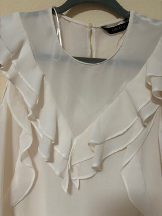 Blusa Zara volantes blanca Talla S