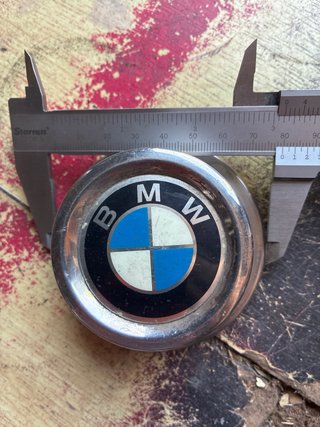 Bmw tapa cubos