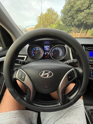 Hyundai i30 1.4 CRDi 90 CV – Año 2012 – Particular