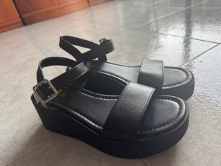 Sandalias Plataforma NYC Talla 39 Negras
