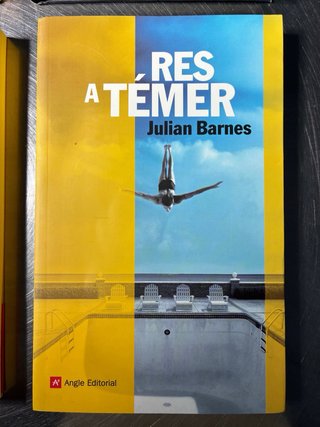 Llibres en català (caixa 8)