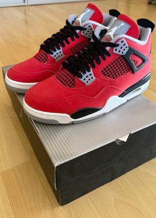 Air Jordan 4 Retro Toro Bravo