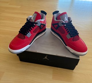 Air Jordan 4 Retro Toro Bravo