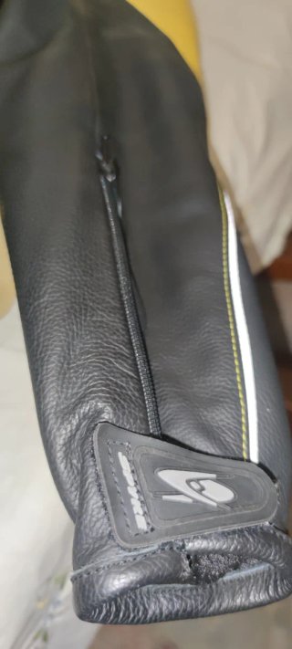 Mono de cuero para moto SPYKE