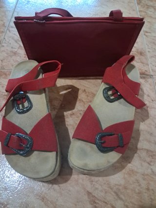 Sandalias cuña plataforma rojas talla 39