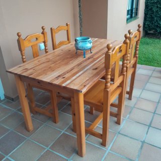 Conjunto comedor 4 comensales. En Chiclana Ftra.