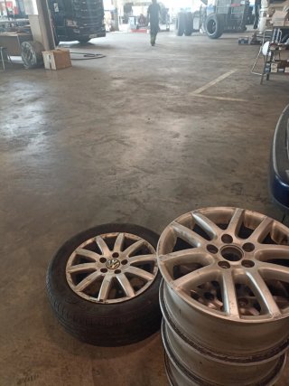 Llantas 16 originales de Volkswagen Golf 5