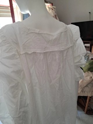 Camicia da notte vintage bianca