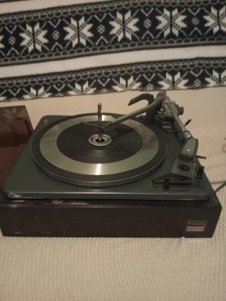 Tocadiscos Vieta Garrard