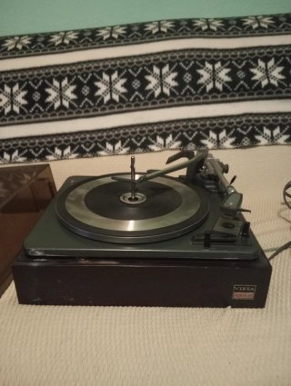 Tocadiscos Vieta Garrard