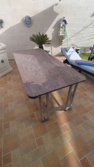 Mesa Jardín Granito y Hierro