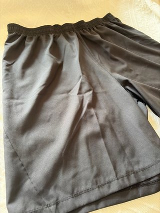 Pantaloncini Nike L usati una volta