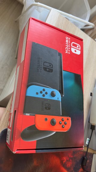 Nintendo Switch Azul y Rojo