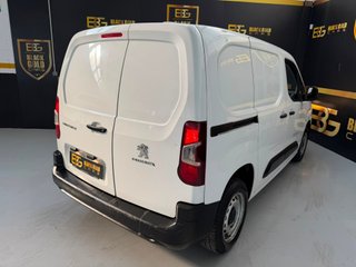 Peugeot Partner Premium Standard 1000kg BlueHDi