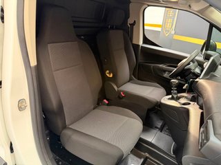 Peugeot Partner Premium Standard 1000kg BlueHDi
