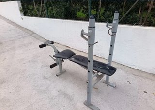 Banco de pesas para gimnasio