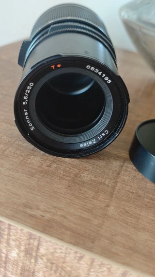Hasselblad Sonnar 250 CF T*