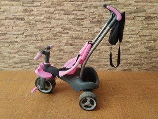Triciclo para bebé color rosa