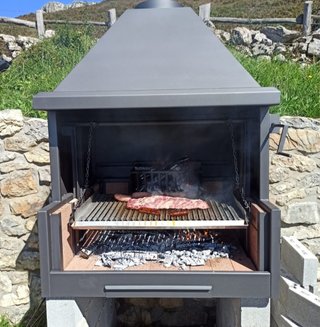 Barbacoa de obra con horno y campana AQ-2