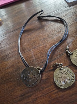 Collar y pendientes Massimo Dutti