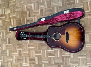 Guitarra Taylor 210e SB Deluxe Electroacústica