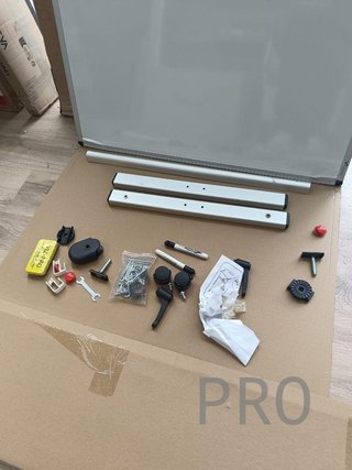 Pizarra blanca móvil de doble cara, 1200x900mm