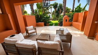 Casa adosada en alquiler en Lomas de Marbella Club en Marbella