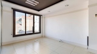 Oficina en alquiler en La Maternitat i Sant Ramon en Barcelona