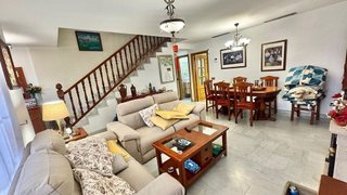 Casa adosada en venta en Montemar en Torremolinos