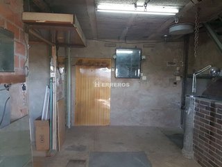 Local comercial en venta en Lardero