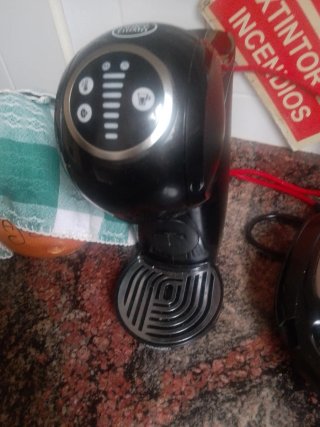Macchina da caffè Dolce Gusto nera