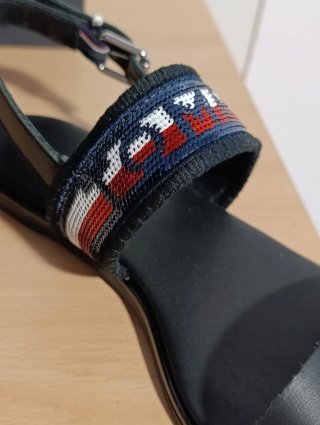 Sandalias Tommy Hilfiger Mujer T37 Negras Multicol