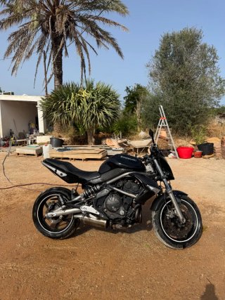 Kawasaki ER6N 2010 Negra