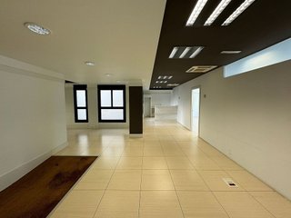 Oficina en alquiler en La Maternitat i Sant Ramon en Barcelona