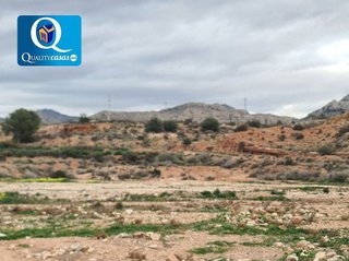Terreno en venta en Novelda