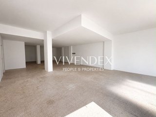 Local comercial en venta en Sant Andreu de Palomar en Barcelona