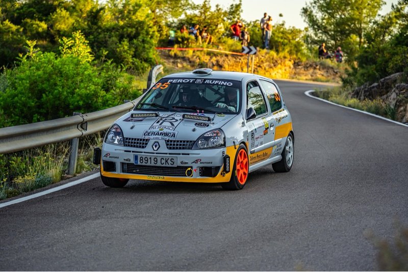 Renault Clio 2 rally - foto 1