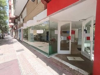 Local comercial en alquiler en Santa Rosa - Valdeolleros en Córdoba