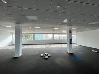 Oficina en alquiler en Zona Industrial en Prat de Llobregat, El