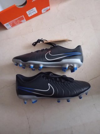 Zapatillas Nike Fútbol Nuevas Talla 40'5