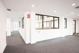 Oficina en alquiler en El Gòtic en Barcelona