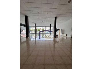 Local comercial en venta en Manzanares