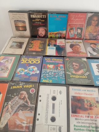 Lote 20 Cintas Cassette Variadas