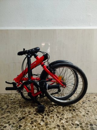 Bicicleta plegable B'twin Roja
