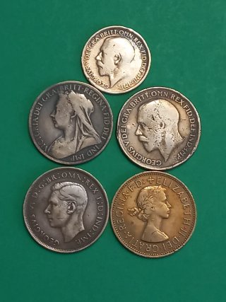 Lote 5 monedas antiguas Reino ingalaterra, penique