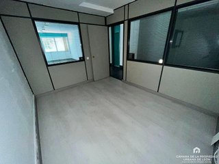 Oficina en alquiler en Centro Ciudad en León