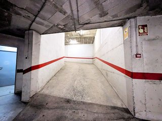 Garaje en venta en Ajuntament-L'Assumpció en Amposta