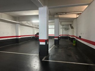 Garaje en venta en San Pedro de Deusto-La Ribera en Bilbao